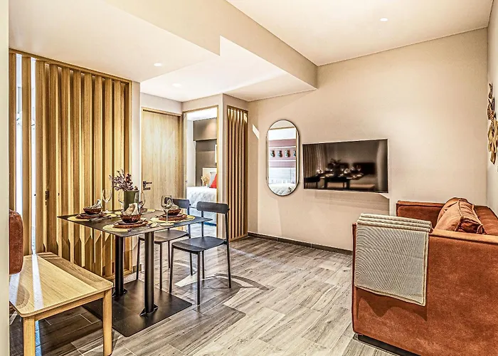 Kukun Homero Polanco Aparthotel